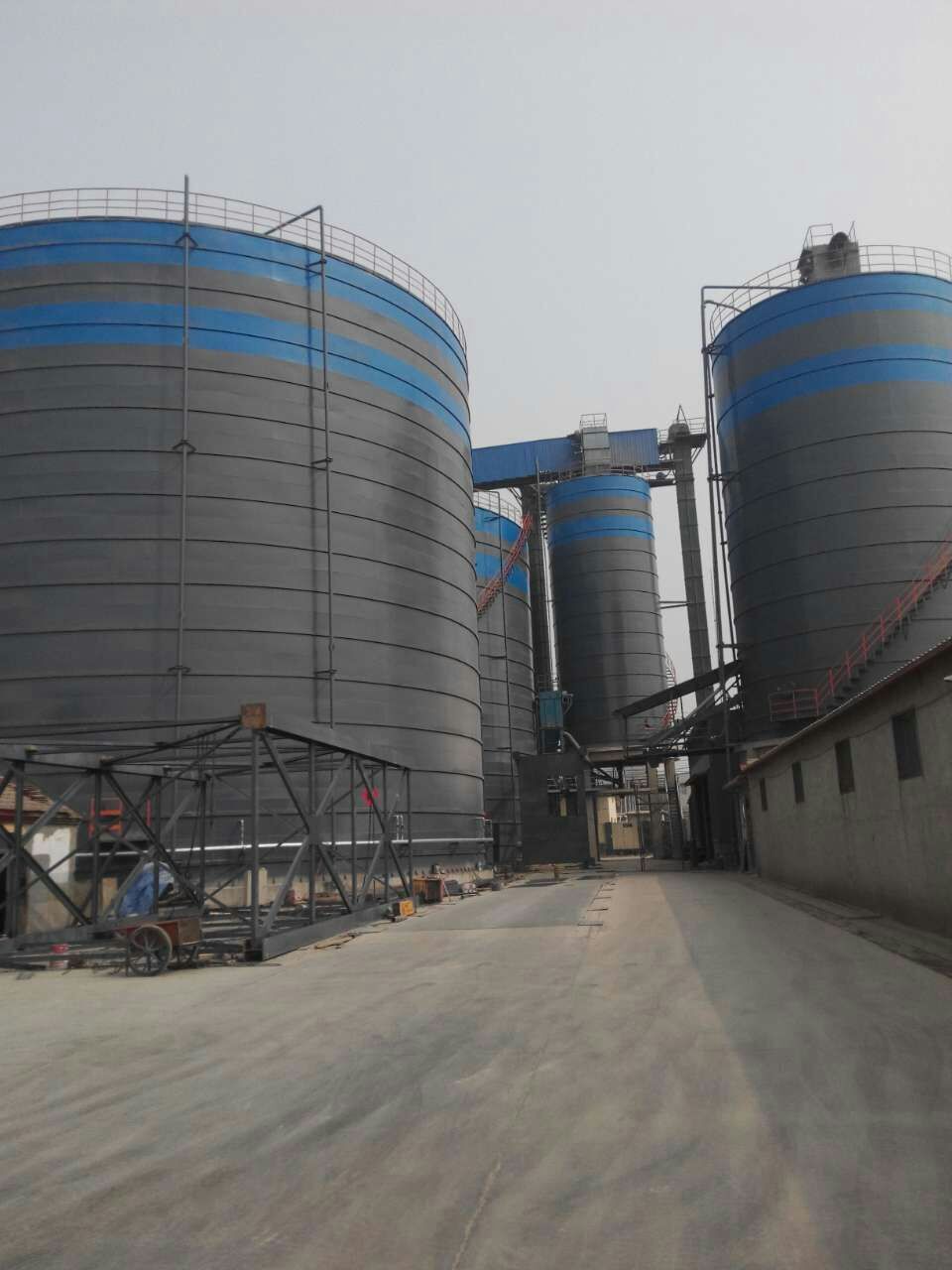 小板镇粉煤灰储存库基础怎么建造